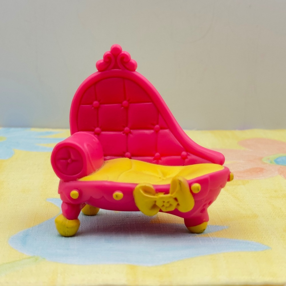 Littlest Pet Shop Chaise Lounge Pink Yellow Bow Chair Vintage Toy Accessory